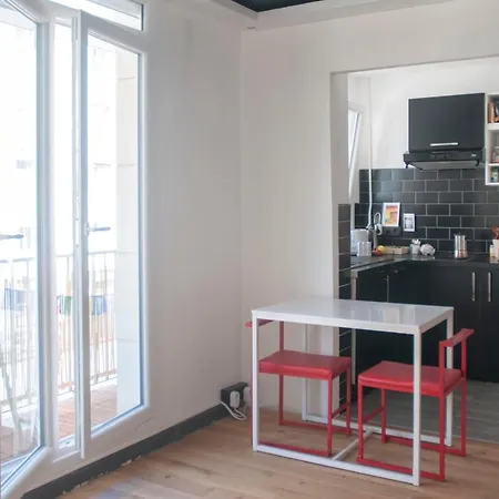 Canal Pantin Bright And Functional Studio Pantin