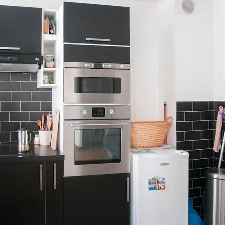 Canal Pantin Bright And Functional Studio