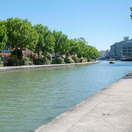 Canal Pantin Bright And Functional Studio * Pantin